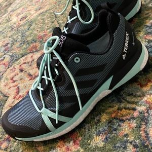 Addidas Terrex hiking tennis shoes